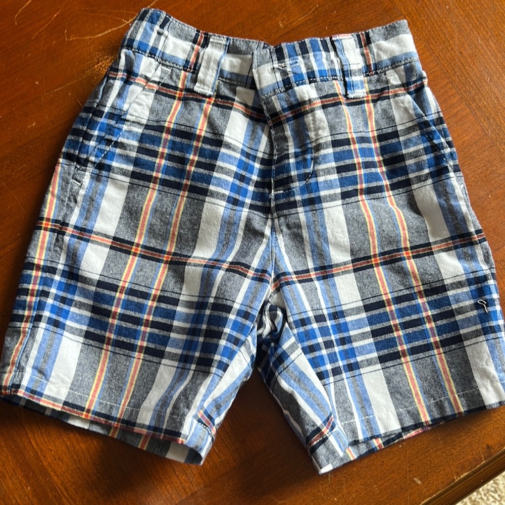 Janie and Jack plaid short size 6-12 month